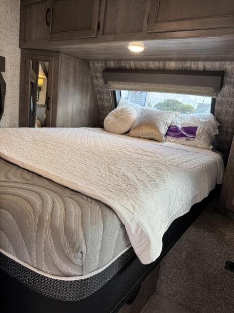 2020 Coachmen Apex Ultra Lite 289TBSS, $ 19,995