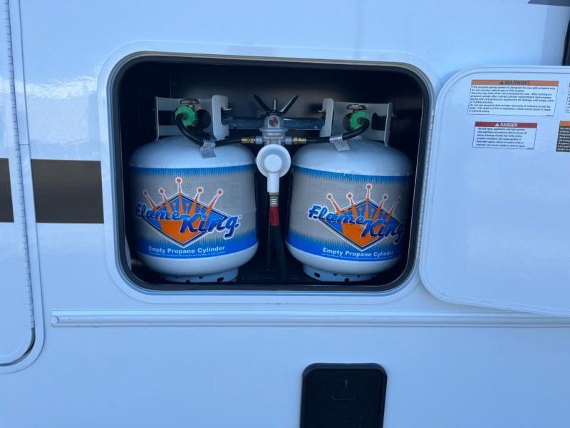 2027 Winnebago Sunflyer 24GG, $ 107,324