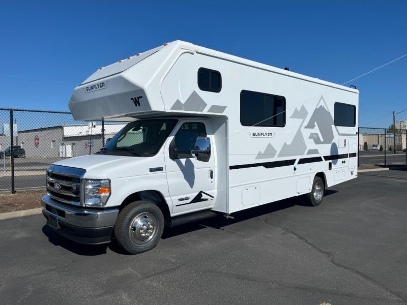 2027 Winnebago Sunflyer 24GG, $ 107,324