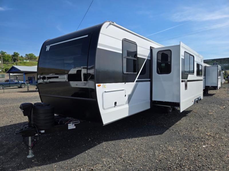 2026 Winnebago Thrive 28BHS, $ 46,998