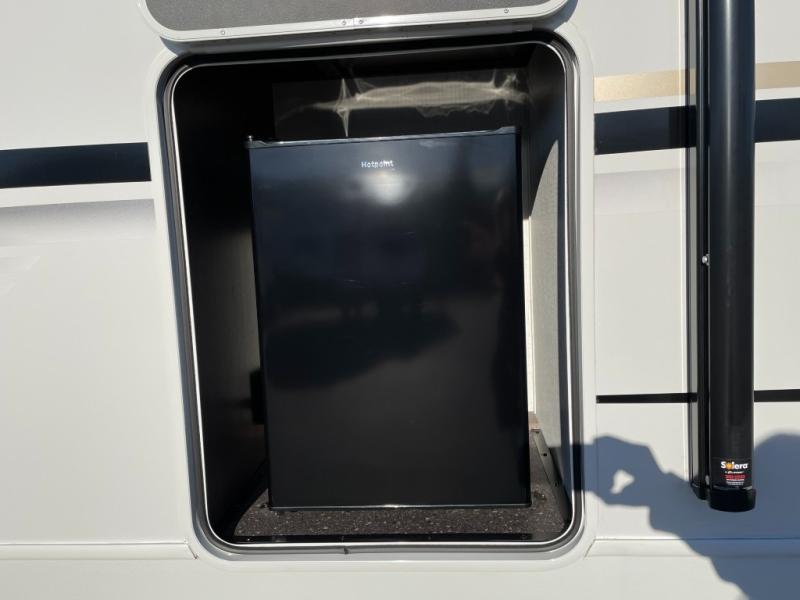 2026 Keystone Cougar Half-Ton (Travel Trailer) 28B, $ 44,998