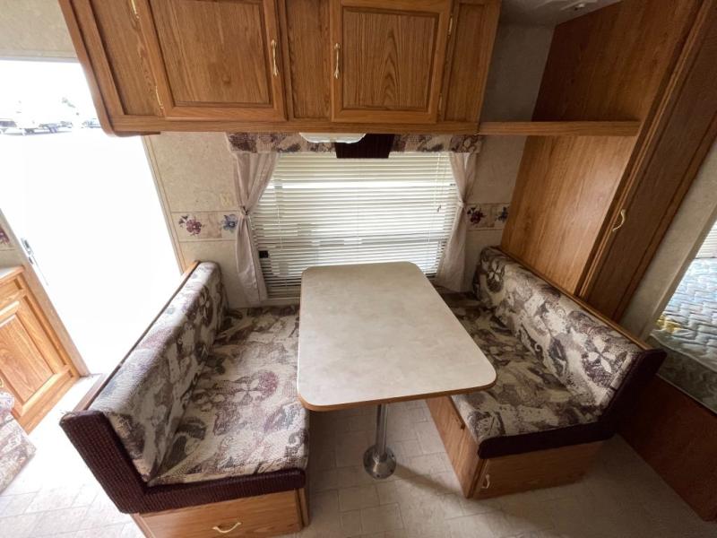 2004 Fleetwood Pioneer 18T6, $ 8,998