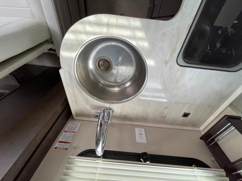 2016 Leisure Travel Vans Unity U24MB, $ 109,990