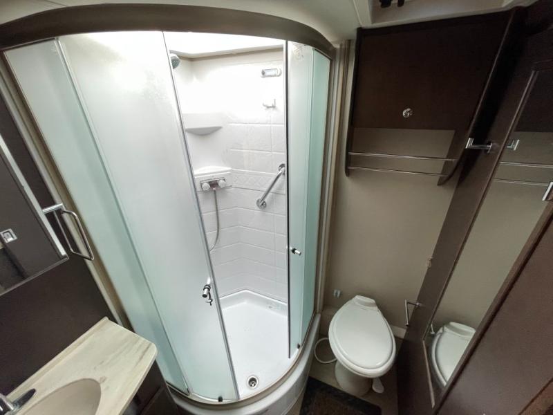 2016 Leisure Travel Vans Unity U24MB, $ 109,990