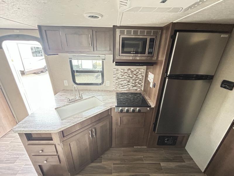 2019 Coachmen Shasta 21RB, $ 12,980