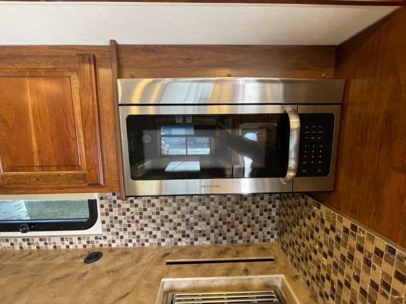 2017 Coachmen Mirada 37SB, $ 79,990