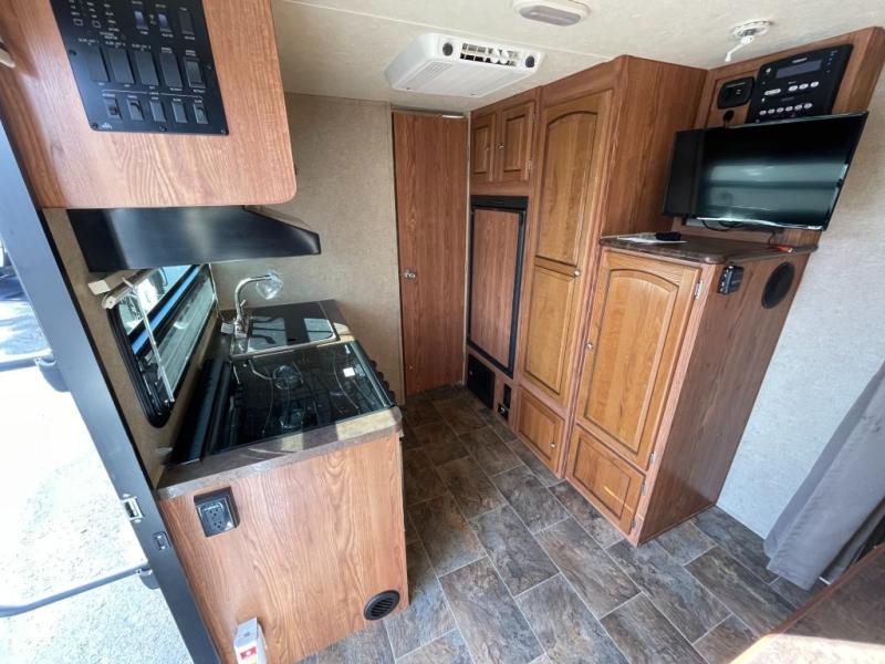2015 Forest River Rockwood 1901, $ 13,998