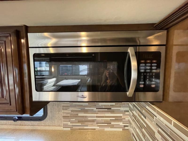 2019 Thor Motor Coach Miramar MIRAMAR, $ 89,998