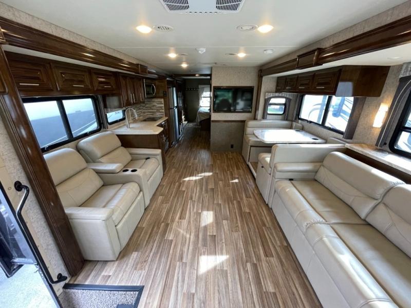 2019 Thor Motor Coach Miramar MIRAMAR, $ 89,998