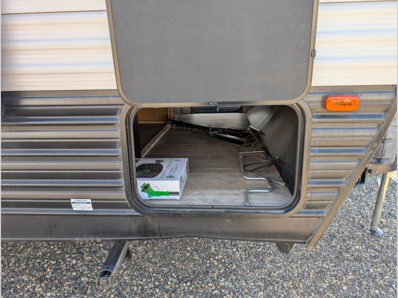 2021 Forest River Cherokee Grey Wolf 26DBH, $ 21,998