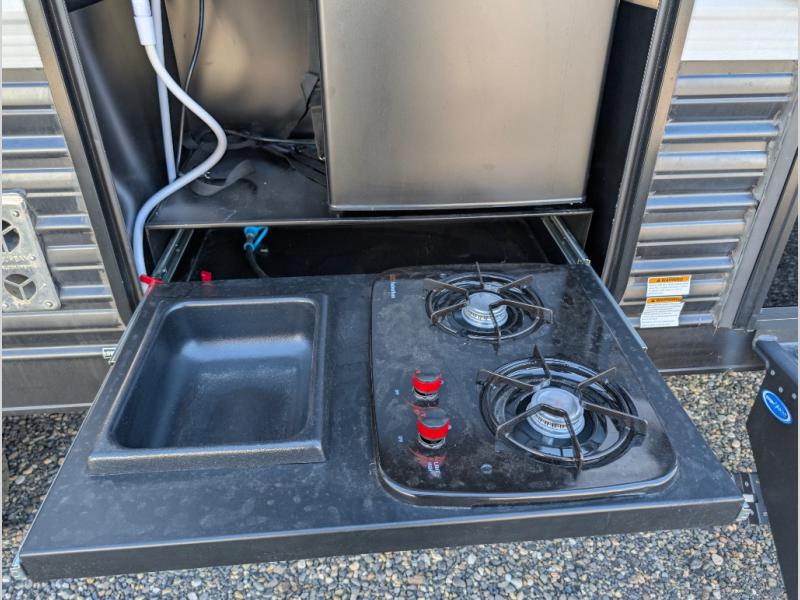2021 Forest River Cherokee Grey Wolf 26DBH, $ 21,998