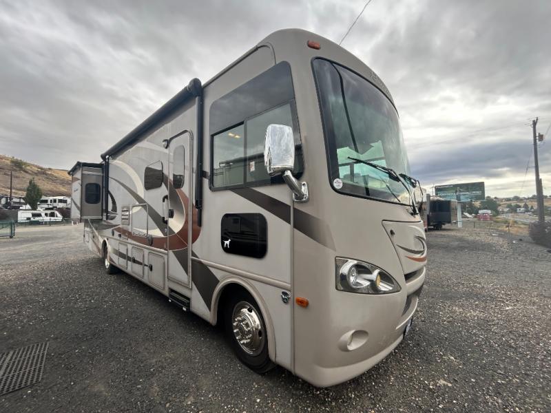 2015 Thor Motor Coach Hurricane 34E, $ 55,995