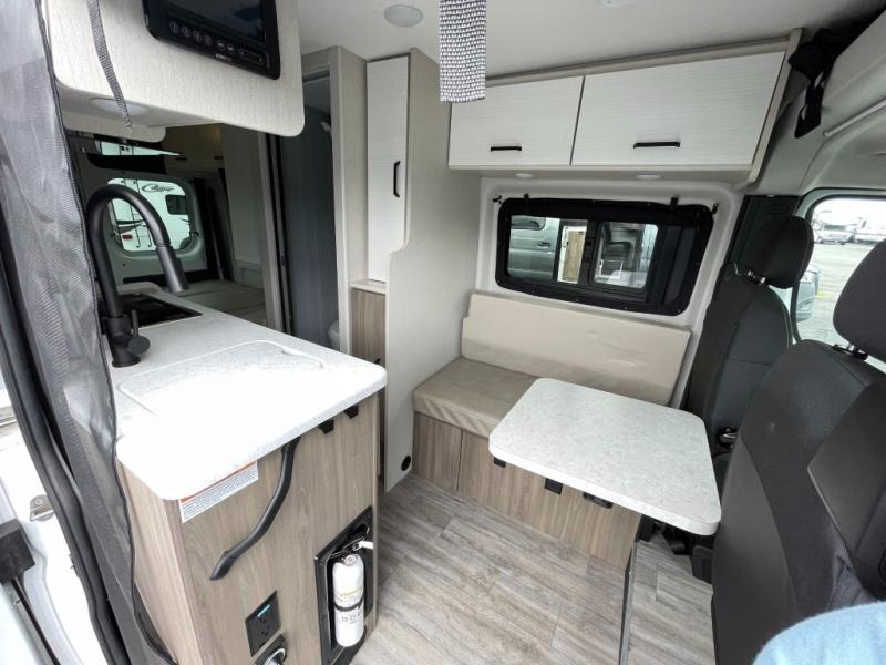 2024 Thor Motor Coach Dazzle 2JB, $ 99,990