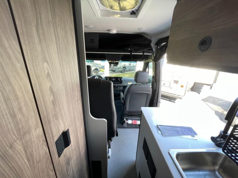 2025 Tiffin Motorhomes GH1 Base, $ 149,990