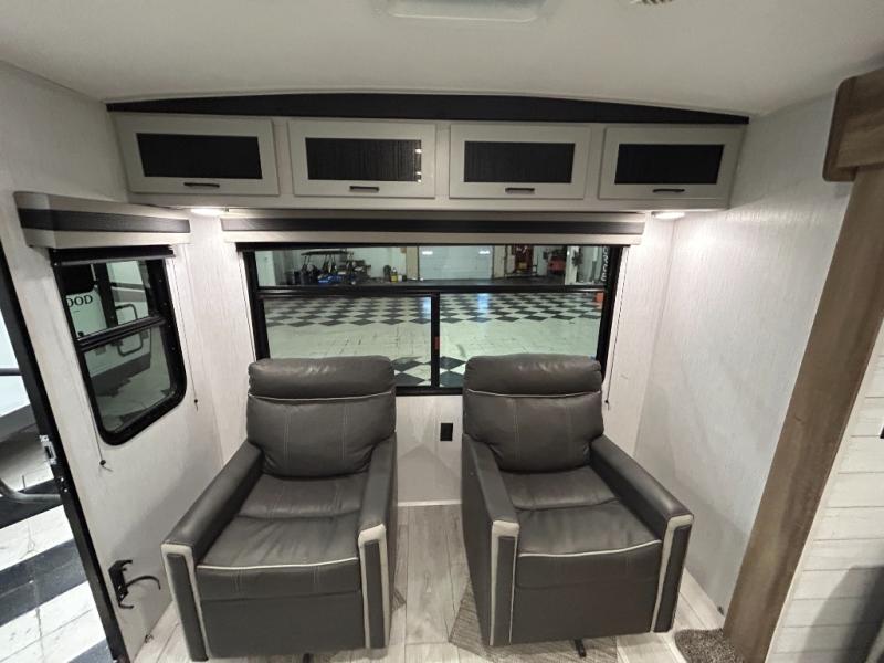 2022 Heartland North Trail Ultra Lite NT 27LRSS, $ 24,998