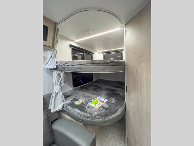 2025 Grand Design Imagine XLS 25DBE, $ 35,990