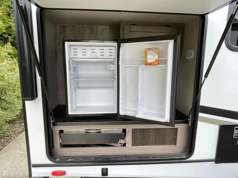 2022 CrossRoads Sunset Trail Super Lite SS222RB, $ 29,990