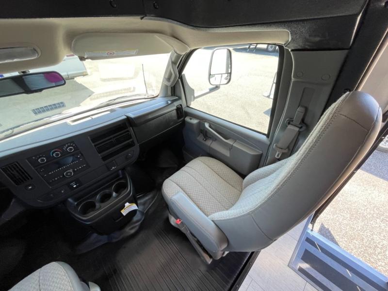 2027 Coachmen Leprechaun 210QSS Chevy 3500, $ 79,998