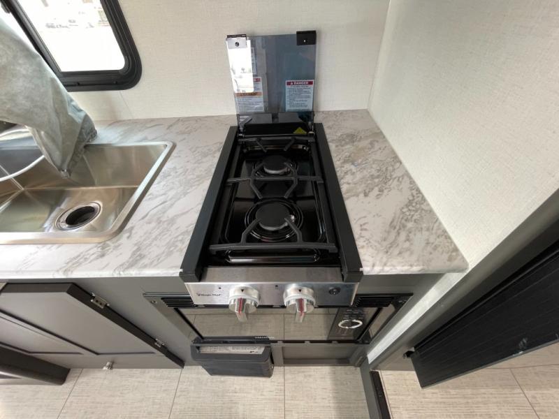 2027 Coachmen Leprechaun 210RSS Chevy 3500, $ 89,998