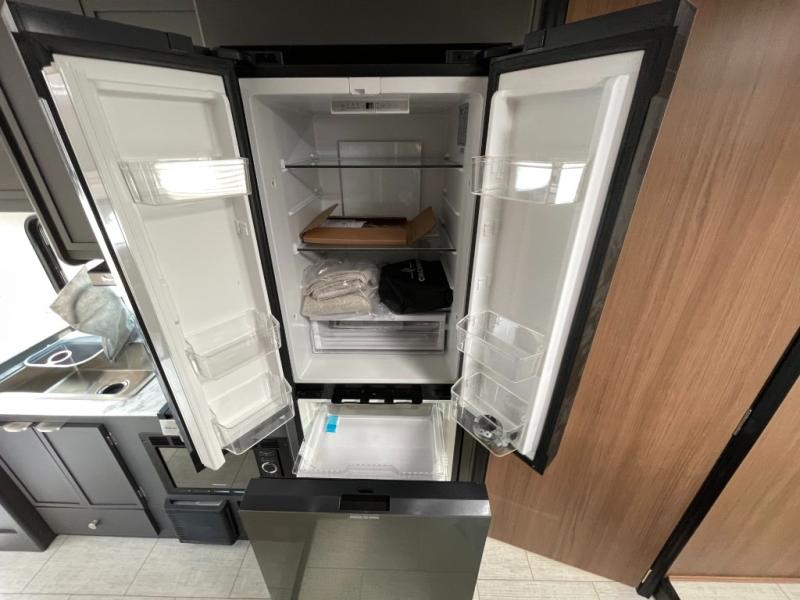2027 Coachmen Leprechaun 210RSS Chevy 3500, $ 89,998