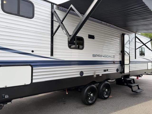 2024 Keystone Springdale Classic (Double Axle - Ea, $ 22,200