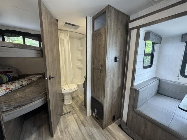 2023 Heartland Pioneer BH220, $ 21,500