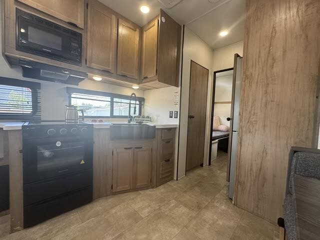 2024 Forest River Cherokee Timberwolf 39TN, $ 29,999