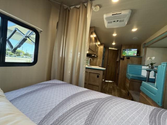 2023 Gulf Stream Vintage Cruiser 23QBS, $ 19,975