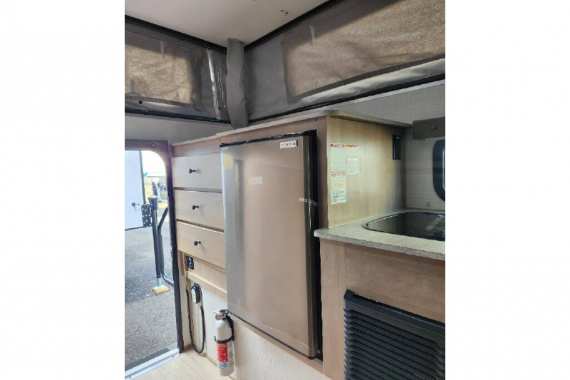 2025 Palomino Real-Lite Truck Camper SS-1608, $ 23,990