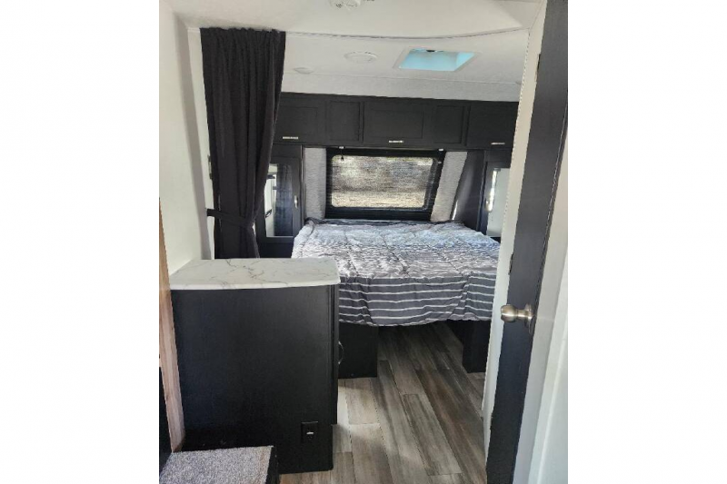 2024 Coachmen FREEDOM EXPRESS 245RKS Travel Traile, $ 27,990