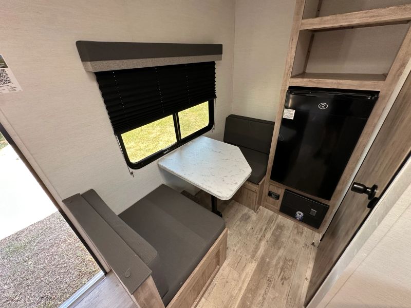 2025 Gulf Stream Amerilite Ultra Lite, $ 9,900