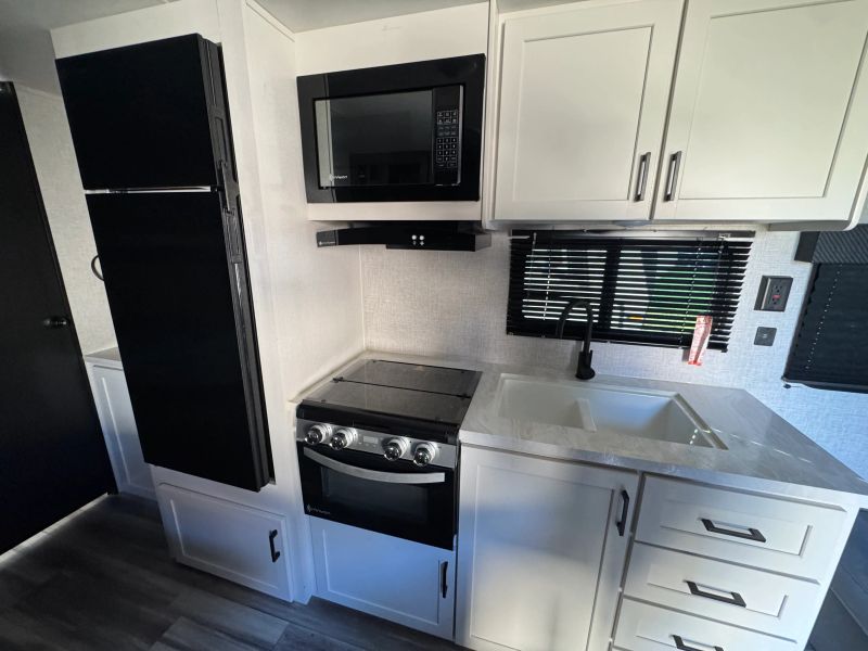 2025 Jayco Jay Flight SLX, $ 21,000