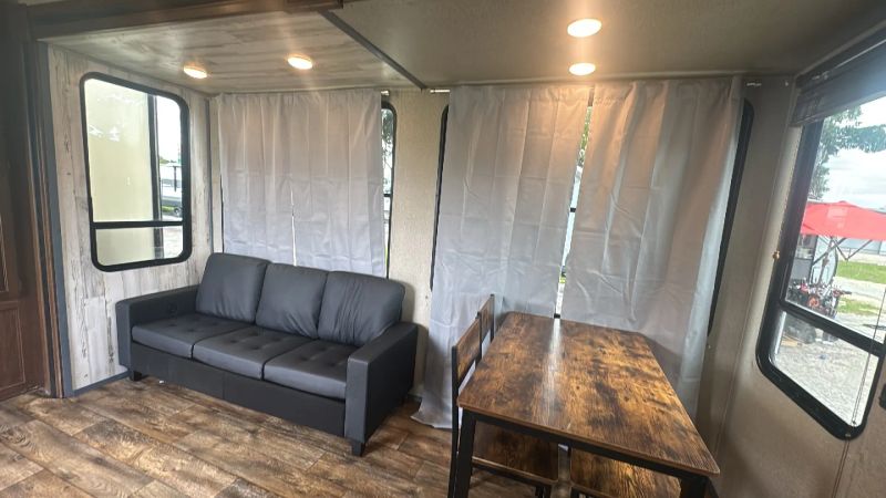 2017 Keystone Retreat Destination, $ 21,900