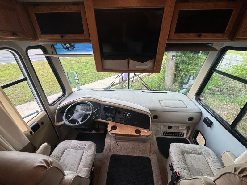 2004 Tiffin Motorhomes Allegro Bay Series, $ 17,000