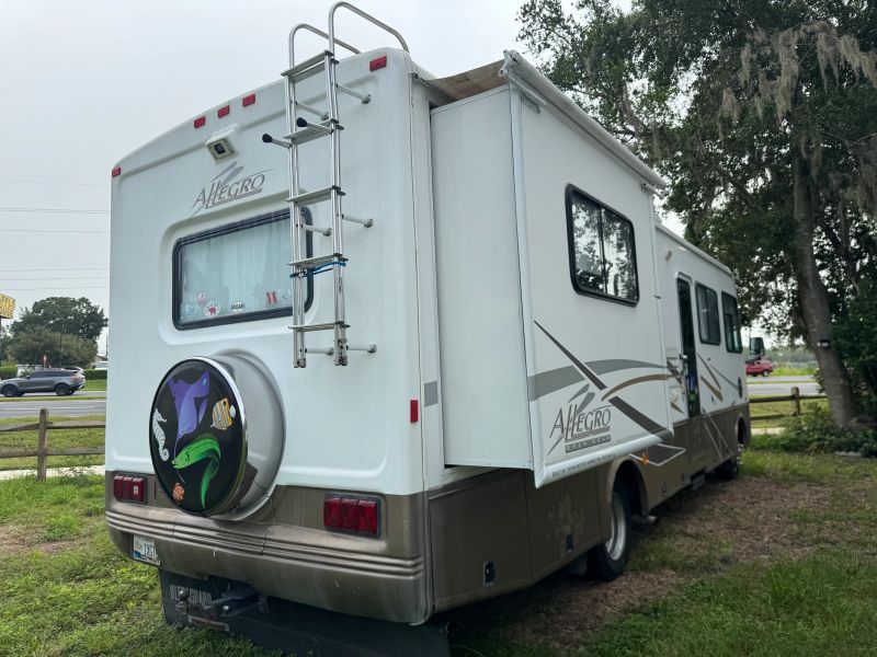 2004 Tiffin Motorhomes Allegro Bay Series, $ 17,000