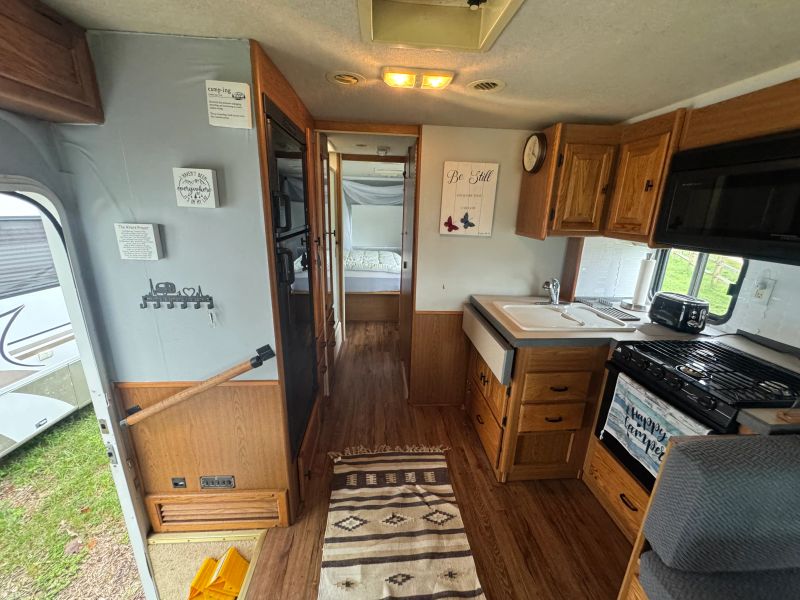 2004 Tiffin Motorhomes Allegro Bay Series, $ 17,000