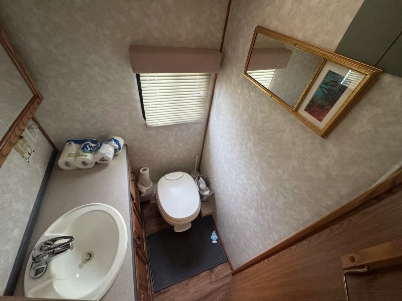 2004 Tiffin Motorhomes Allegro Bay Series, $ 17,000
