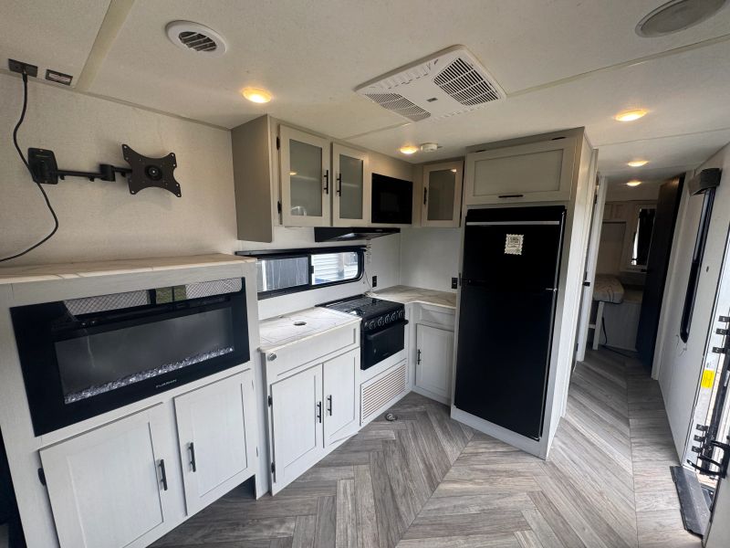 2021 Forest River Salem FSX Max Toy Hauler, $ 17,900