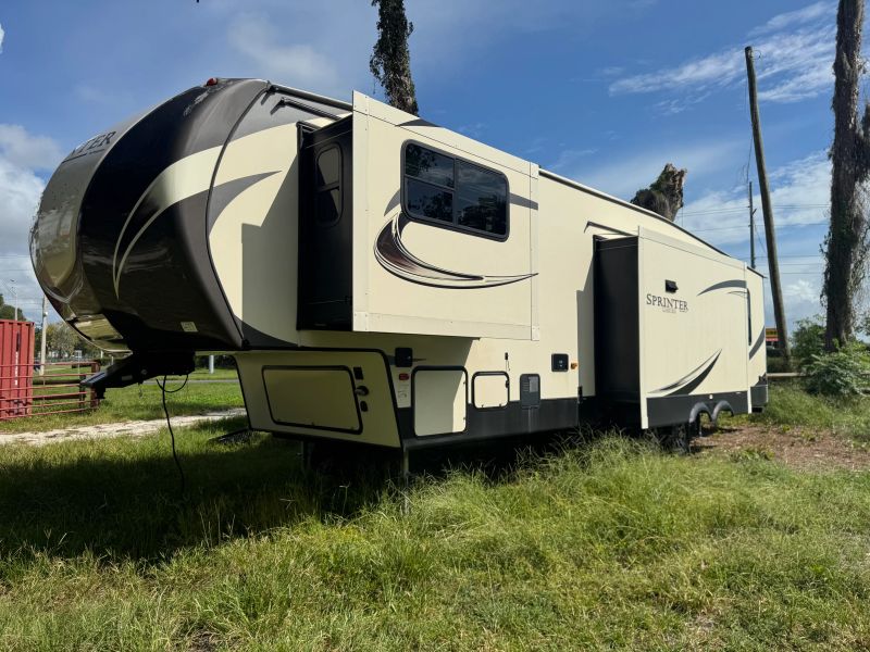 2019 Keystone Sprinter Limited FW, $ 19,900