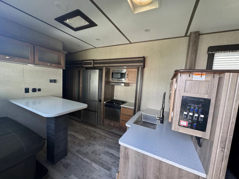 2019 Keystone Sprinter Limited FW, $ 19,900