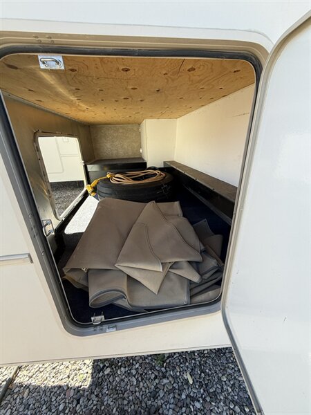 2016 Winnebago VISTA, $ 34,995