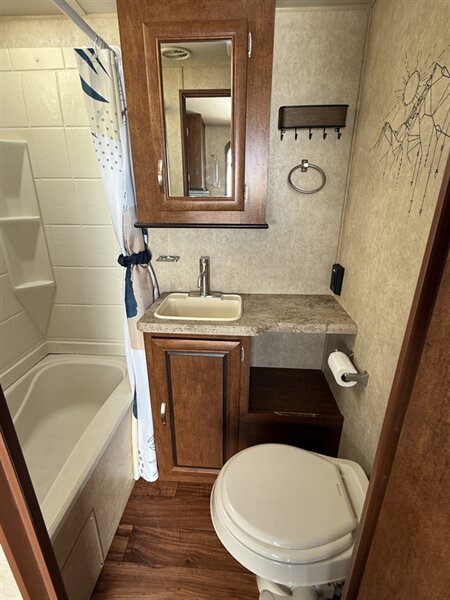2016 Forest River Vibe West Coast Edition 207RD, $ 12,999