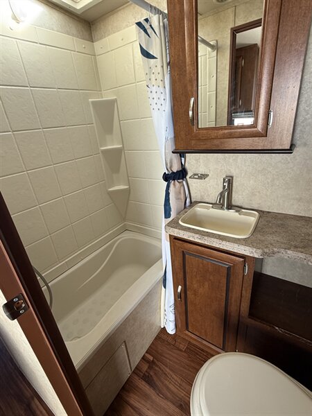 2016 Forest River Vibe West Coast Edition 207RD, $ 12,999