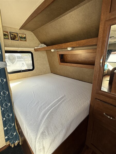 2016 Forest River Vibe West Coast Edition 207RD, $ 12,999