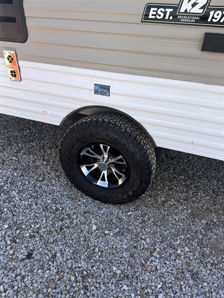 2021 KZ Sportsmen Classic 181BH, $ 12,995