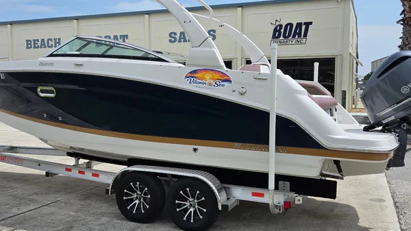 2017 Four Winns® HD Series HD 240 OB, $ 39,900.00