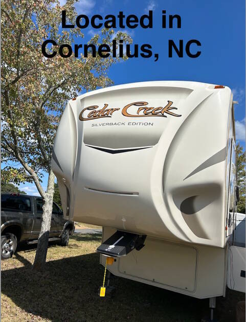 2017 Forest River Cedar Creek Silverback 29RE, $ 34,986