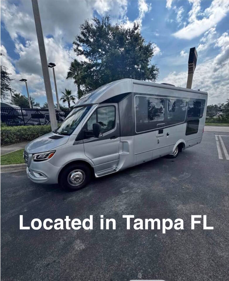 2025 Leisure Travel Vans Unity U24RL, $ 199,986
