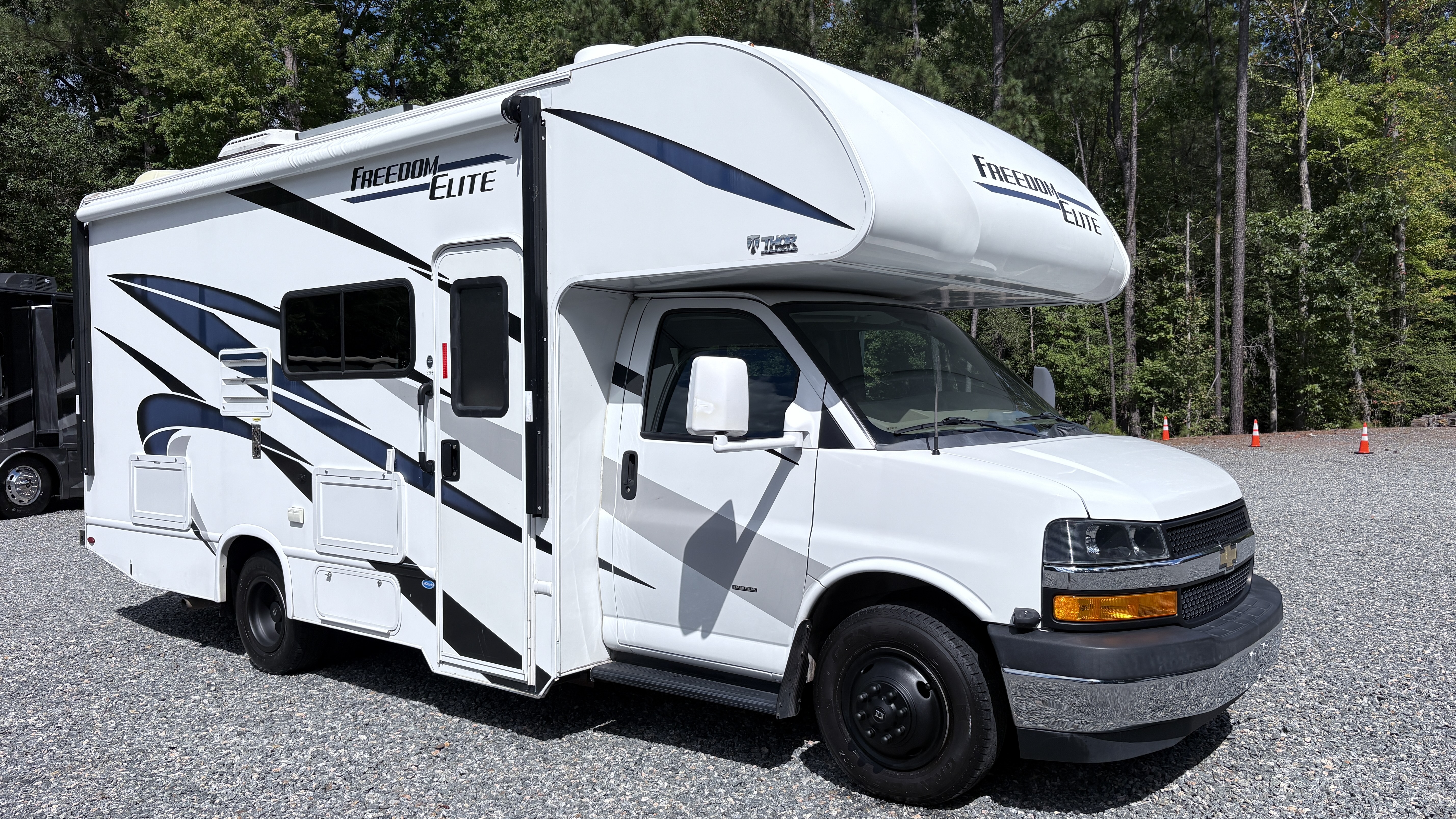 2020 Thor Motor Coach Freedom Elite M-22FE, $ 48,900