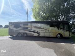 2013 Forest River Charleston M-430BHQS-450 Cummins, $ 132,000
